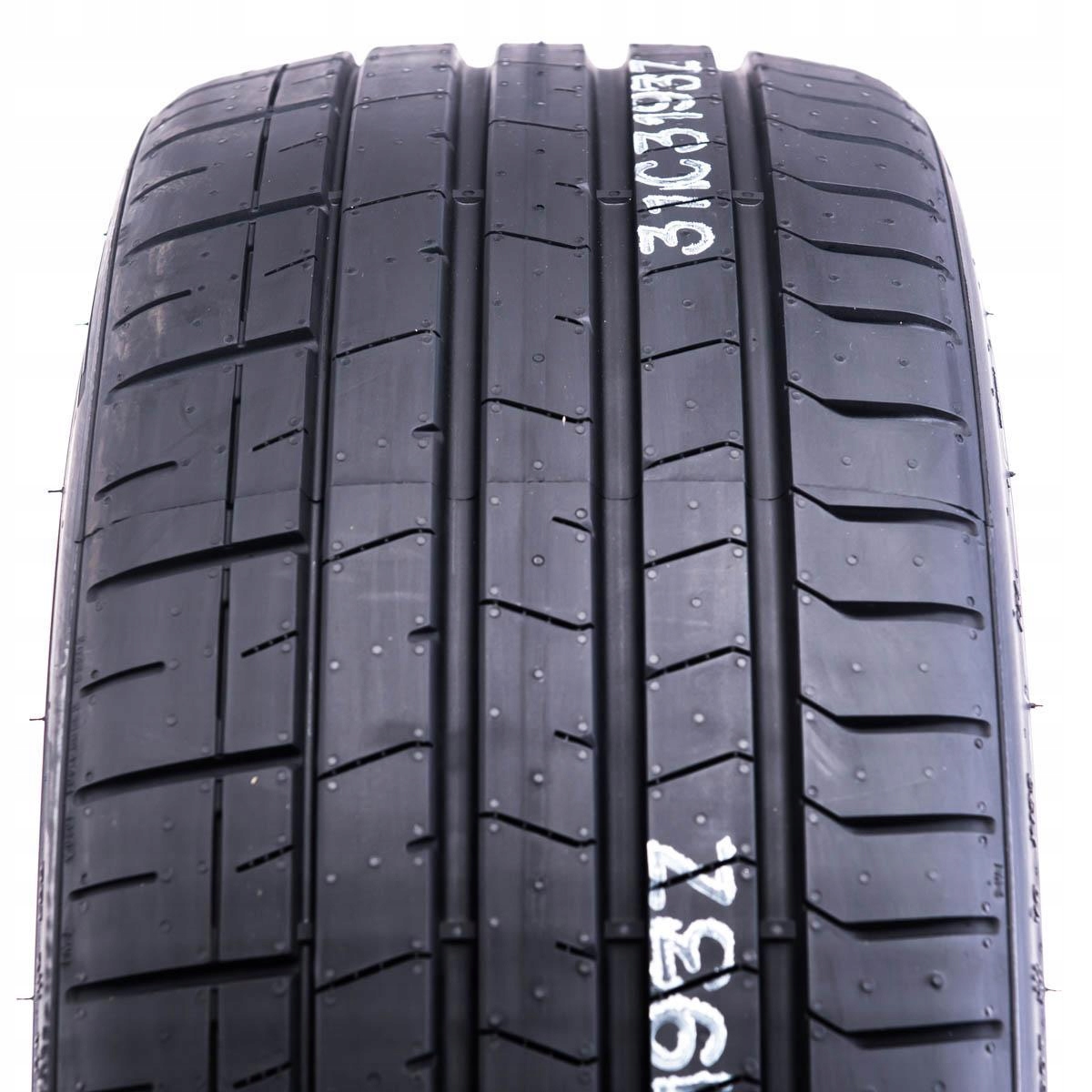 265/35R22 opona PIRELLI P ZERO PZ4 S.C. XL PNCS MO-S ELT 104H
